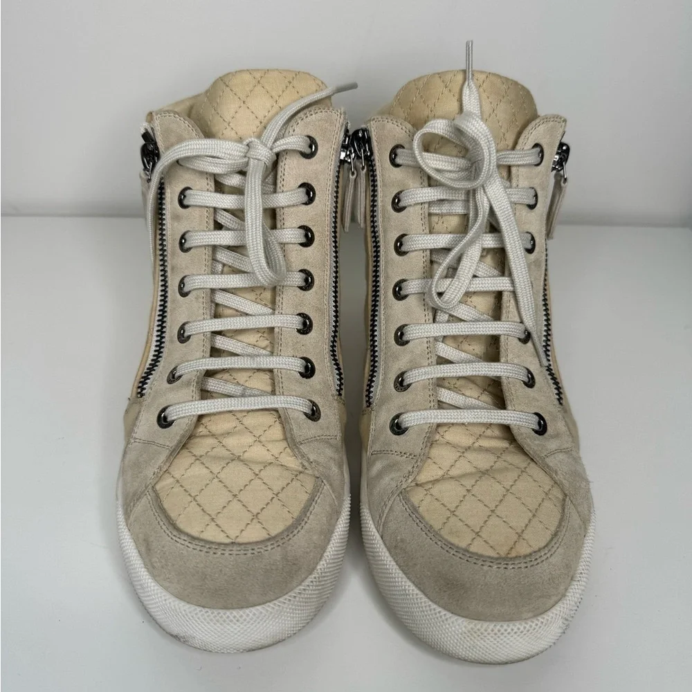 Chanel Quilted High Top Sneakers w/ Side Zipper - Beige Size 39 - Picture 2 of 7
